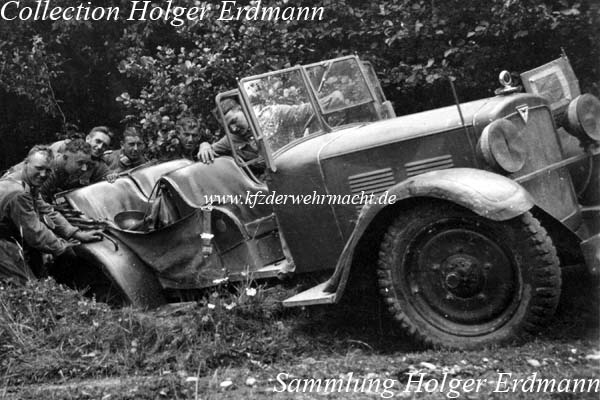 Adler_Typ_10N_Kubelwagen_bei_Ubung_nahe_Furth