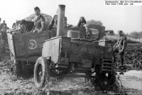 Bundesarchiv_Bild_101I-216-0444-09,_Russland,_Nachschubeinheit