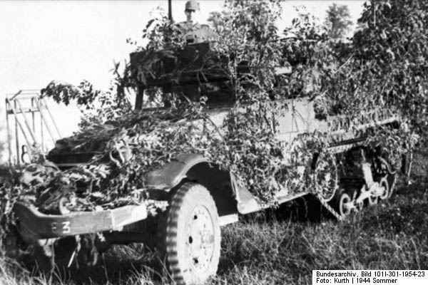 Bundesarchiv_Bild_101I-301-1954-23,_Nordfrankreich,_erbeuteter_amerikanischer_M3