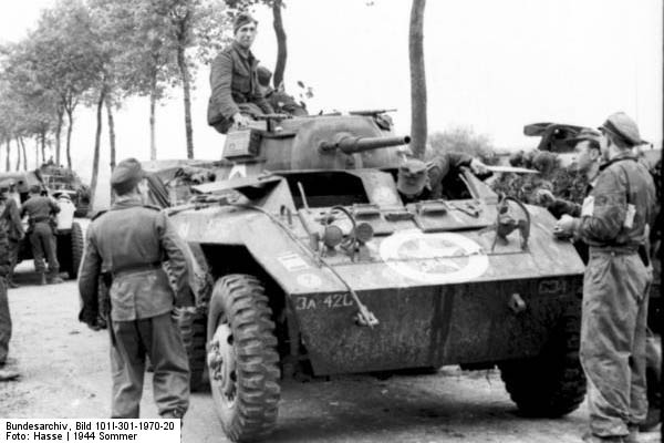 Bundesarchiv_Bild_101I-301-1970-20,_Nordfrankreich,_erbeutete_amerikanische_Sphpanzer