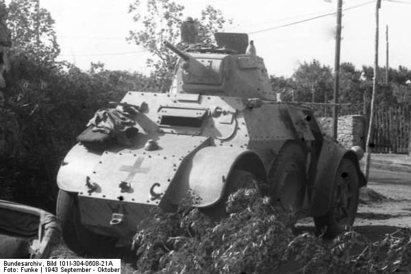 Bundesarchiv_Bild_101I-304-0608-21A,_Italien,_italienischer_Sphpanzer_AB_41