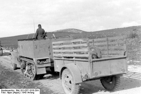 Bundesarchiv_Bild_101I-557-1018-28A,_Tunesien,_US-Fahrzeug