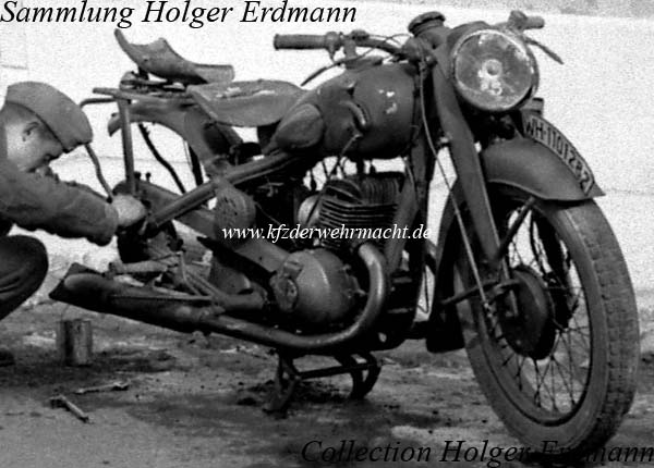 DKW_SB_500_bei_Reparatur_Neg