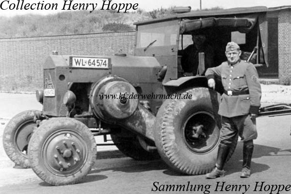 Deutz MTZ 320 Schlepper WL-64574, Hoppe