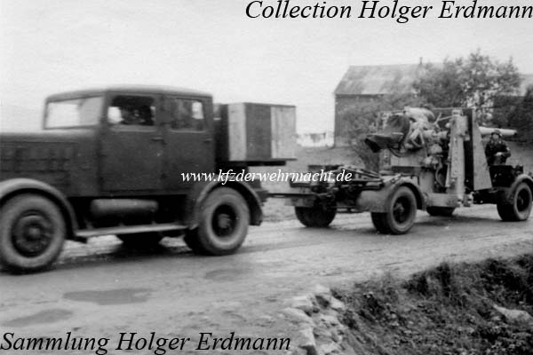 Hanomag_ST_100_W_&_8,8cm_Flak_36