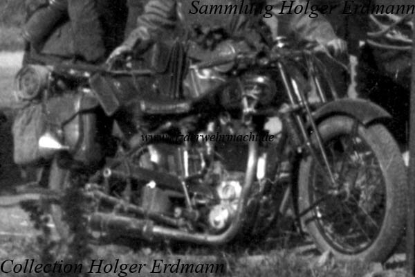 Gillet_Supersport_500cc_1928-29_Westfeldzug_mit_Kradfahrer_HE