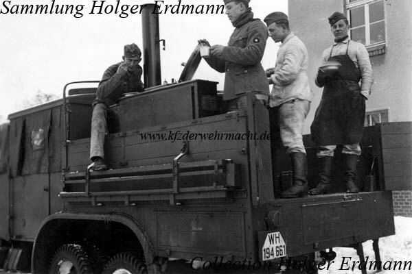 Henschel_33_B1_Umb_Kchenwagen_01_HE