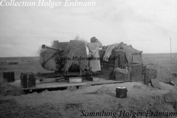 Henschel_33_Sfl_mit_3,7cm_Flak_37_Krim_HE