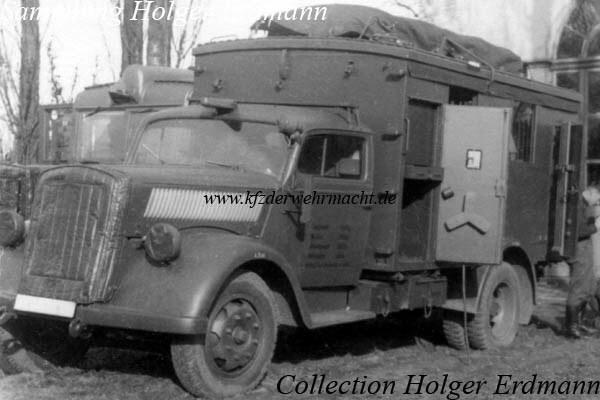 Opel_Blitz_3,6_36_S_Kfz_305_vor_Mastkraftwagen_HE