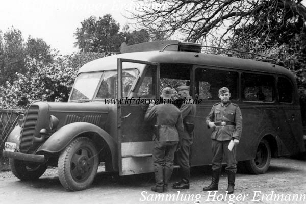 Kom_Ford_V8_Mod_1937_Beute_04_41_HE_01