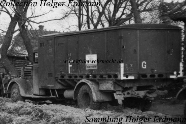 Henschel_40_S_2_Kfz_44_Sauerst_&_StickstErzKw_PzAbt_F_100_HE