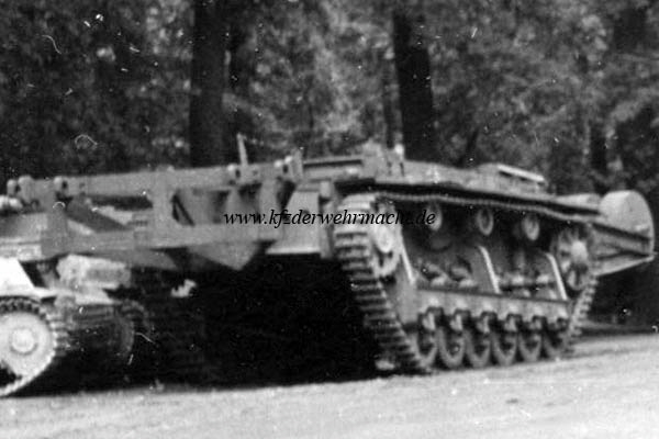 Minenrumpanzer_3_NARA