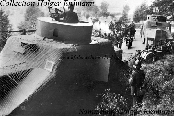 Panzerwagen_Attrappe_Bssing_HE