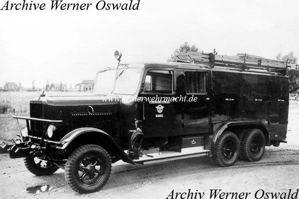 Henschel_33_FA1_RstKw_mit_3t_Kran_Metz_Bj_1941_Oswald