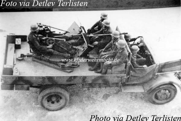 Opel_Blitz_3,6_6700_A_mit_2cm_Flak_30_Sf_Terlisten