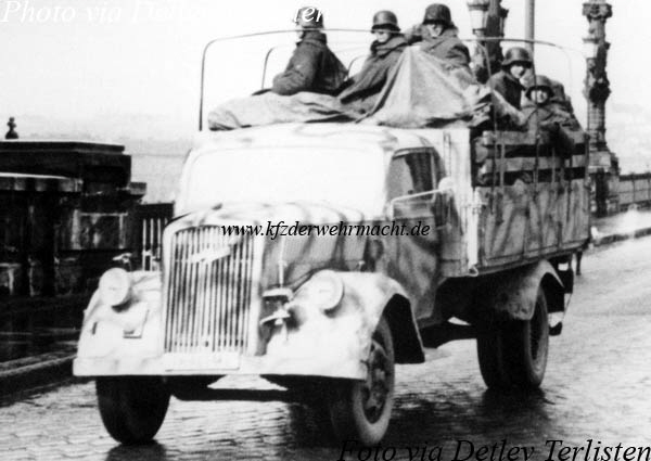 Opel_Blitz_3,6_36_S_m_Lkw_off_(o)_Italien_DT