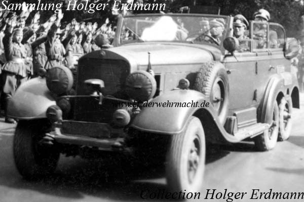 Mercedes_Benz_G4_1938-39_AH_Frontbesuch