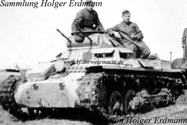 Panzer_1_B_&_Mercedes_Benz-Typ_4500_S_11_PD