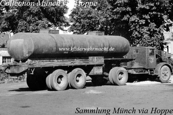 Saurer 8 BUD Sattelzug Tankwagen bei WH, Mnch via Hoppe -3-