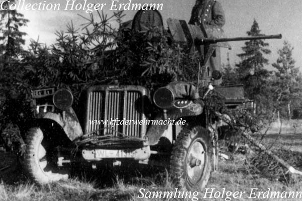 SdKfz_10_4_le_Zgkw_1t_mit_2cm_Flak_30_Fl