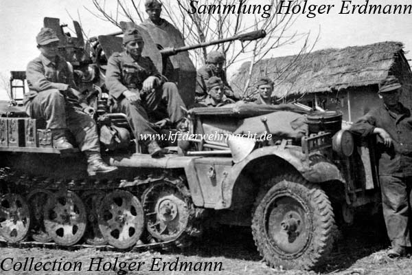 SdKfz_10_4_mit_2cm_Flak38_Rckmarsch_13_PD