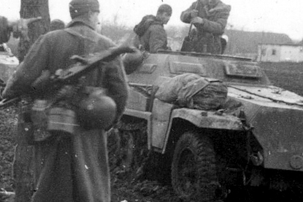 SdKfz_250_7A_TK_NARA_02