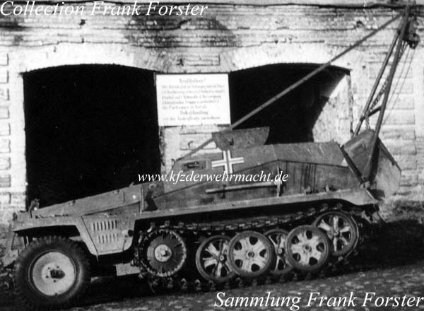 SdKfz_253_Behelfskran_Forster