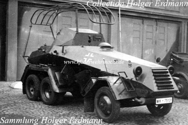 SdKfz_263_6Rad_KHD_vor_Fahrzeughalle