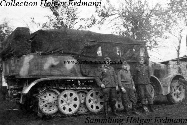 SdKfz_7_mit_Tarnanstrich_und_geschlossenem Verdeck