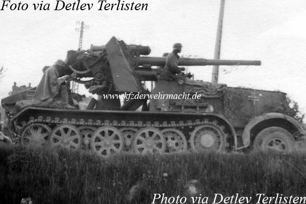 SdKfz_8_mit_8,8cm_Flak_Sfl