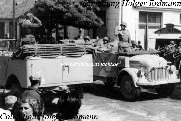 Steyr_1500_A_bei_Parade_mit