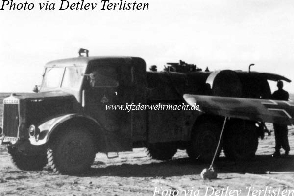 Tatra_T_85_Tankwagen_01