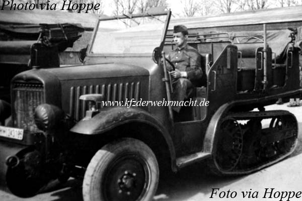 Unic P 107 Beute-Halbkette Umbau, via Hoppe