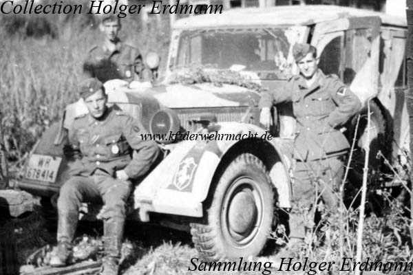 m_gl_Einh_PKW_Kfz_17_Fukw_Tarnanstrich_in_russ_Dorf